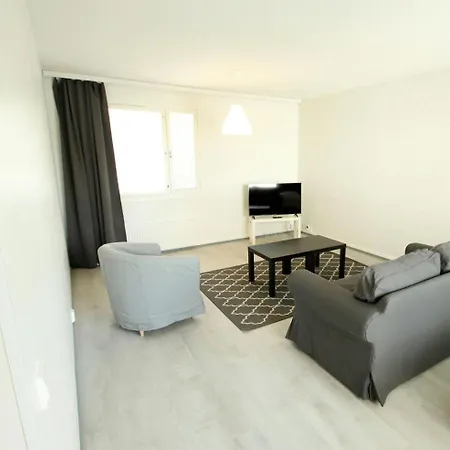 Apartment And Spacious For 4 With Sauna *