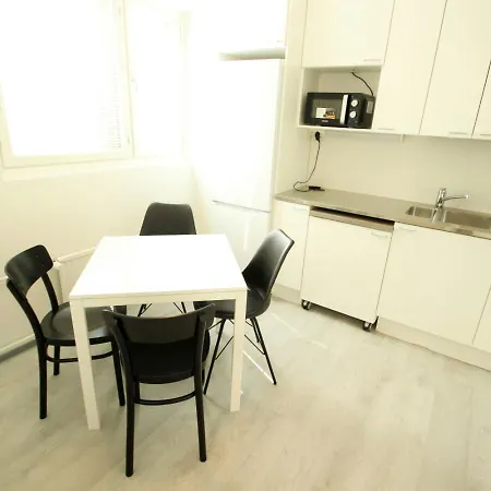And Spacious For 4 With Sauna Apartment *